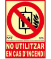 Sign in Catalan "Do not use in cas d'incendi"