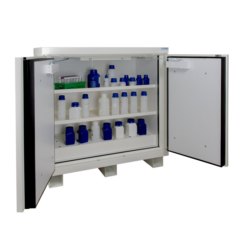 105 minute cabinet with 2 shelves, 1 bucket and 2 doors for flammable ECOSAFE