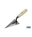 Construction trowel with sharp tip 09517015